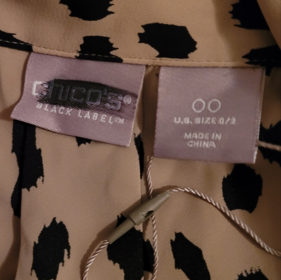 NWOT Chico animal print top sz small. - Picture 6 of 10